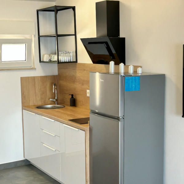 Kitchen, Villa Perla, Villa Perla in Bratu&scaron; on the Makarska Riviera &ndash; Apartments with a view of the Adriatic Sea Ba&scaron;ka Voda