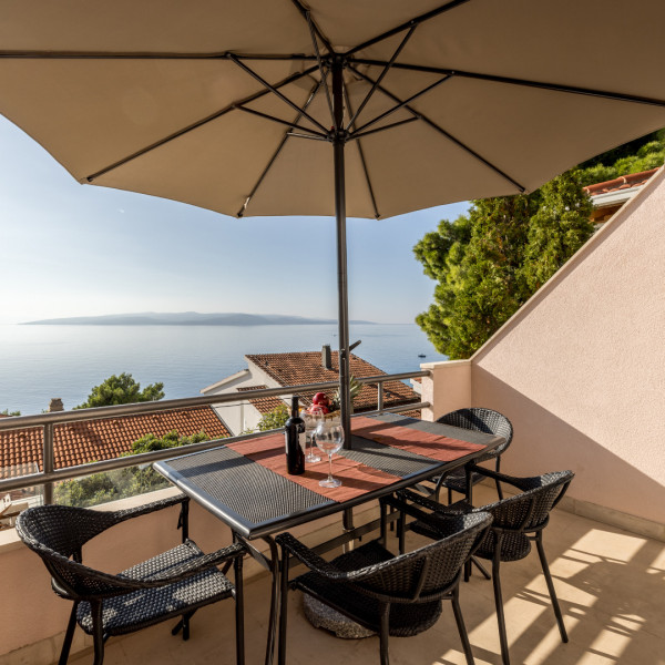 Living room, Villa Perla, Villa Perla in Bratu&scaron; on the Makarska Riviera &ndash; Apartments with a view of the Adriatic Sea Ba&scaron;ka Voda