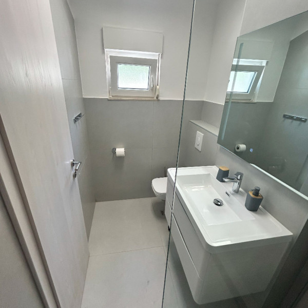 Bathroom / WC, Villa Perla, Villa Perla in Bratuš on the Makarska Riviera – Apartments with a view of the Adriatic Sea Baška Voda