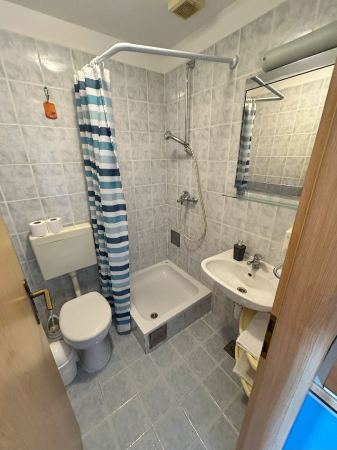 Apartment 10, Villa Perla in Bratu&scaron; on the Makarska Riviera &ndash; Apartments with a view of the Adriatic Sea Ba&scaron;ka Voda
