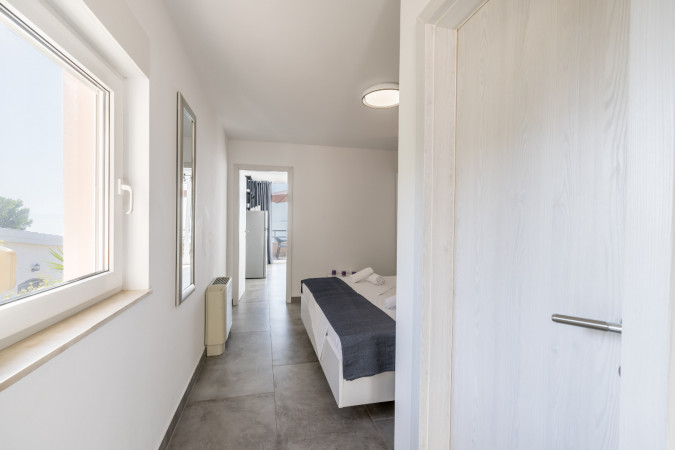 Apartment 1, Villa Perla in Bratu&scaron; on the Makarska Riviera &ndash; Apartments with a view of the Adriatic Sea Ba&scaron;ka Voda