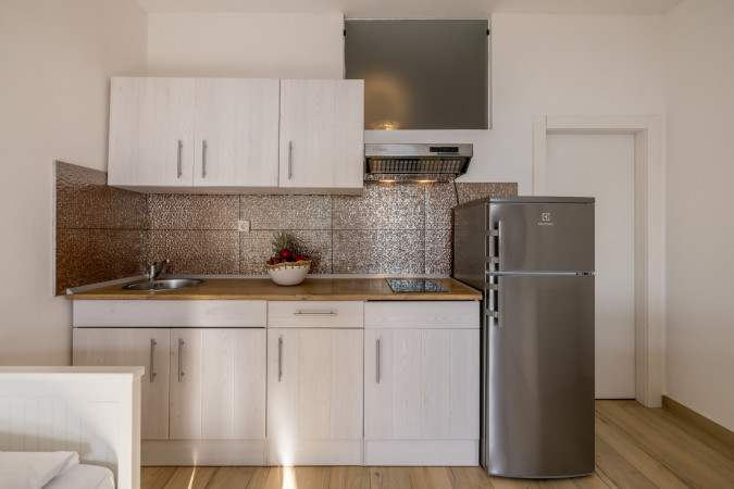 Apartment 7, Villa Perla in Bratu&scaron; on the Makarska Riviera &ndash; Apartments with a view of the Adriatic Sea Ba&scaron;ka Voda