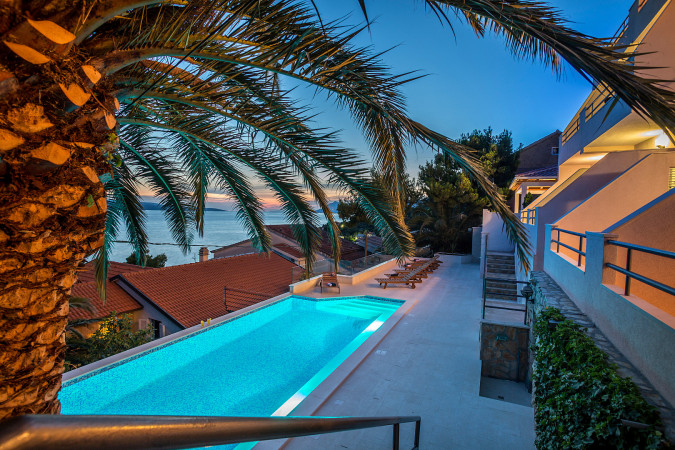 Exterior, Villa Perla in Bratu&scaron; on the Makarska Riviera &ndash; Apartments with a view of the Adriatic Sea Ba&scaron;ka Voda