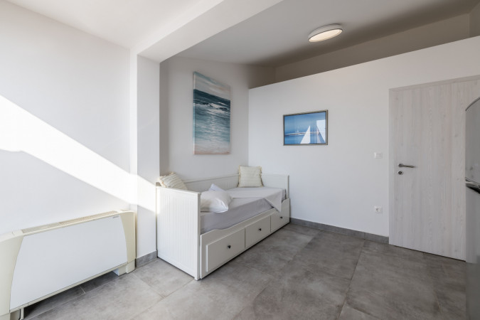 Apartment 1, Villa Perla in Bratu&scaron; on the Makarska Riviera &ndash; Apartments with a view of the Adriatic Sea Ba&scaron;ka Voda