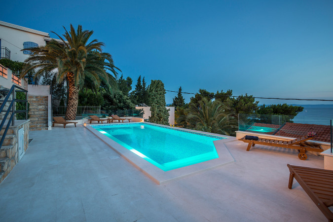Exterior, Villa Perla in Bratu&scaron; on the Makarska Riviera &ndash; Apartments with a view of the Adriatic Sea Ba&scaron;ka Voda