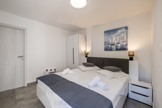 Apartment 1, Villa Perla in Bratu&scaron; on the Makarska Riviera &ndash; Apartments with a view of the Adriatic Sea Ba&scaron;ka Voda