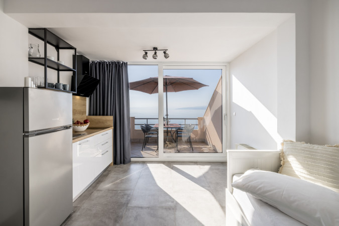 Apartment 1, Villa Perla in Bratu&scaron; on the Makarska Riviera &ndash; Apartments with a view of the Adriatic Sea Ba&scaron;ka Voda