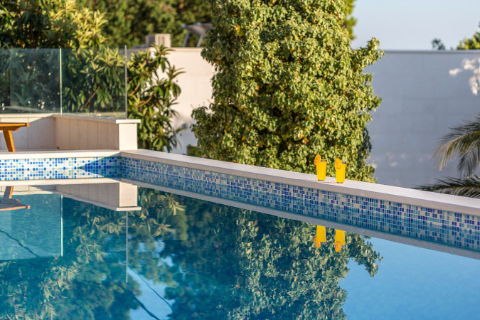 Exterior, Villa Perla in Bratu&scaron; on the Makarska Riviera &ndash; Apartments with a view of the Adriatic Sea Ba&scaron;ka Voda