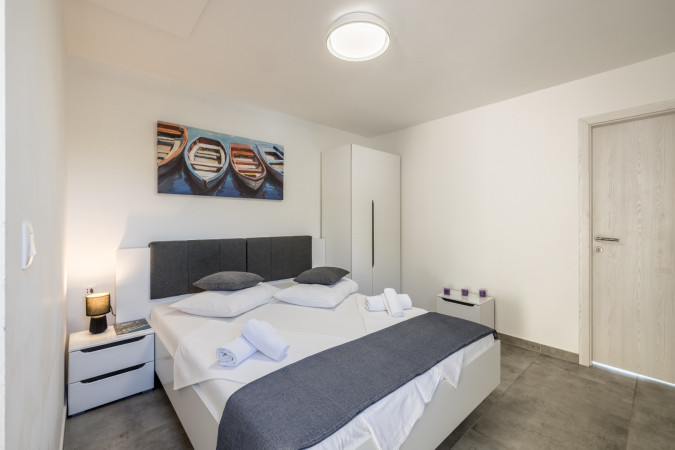 Apartment 2, Villa Perla in Bratu&scaron; on the Makarska Riviera &ndash; Apartments with a view of the Adriatic Sea Ba&scaron;ka Voda