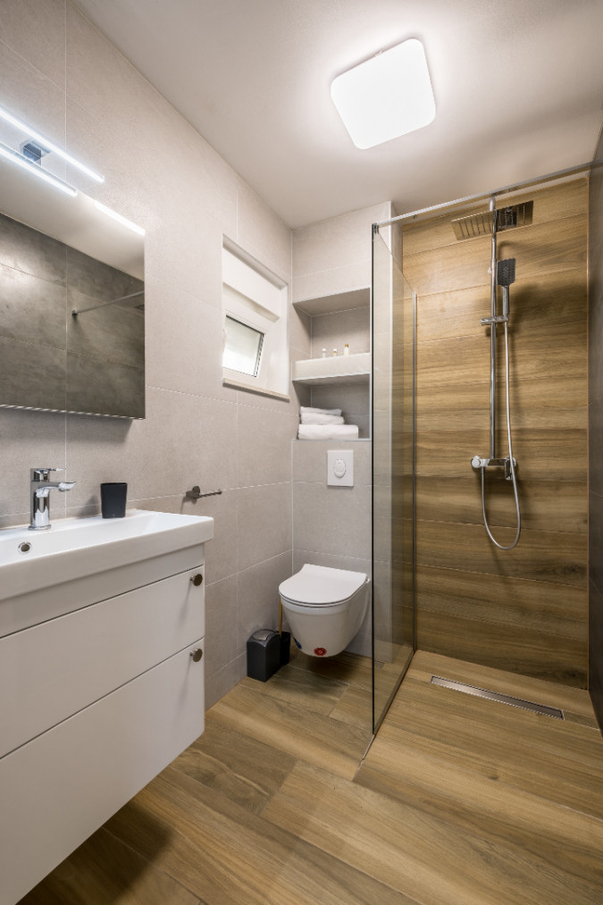 Apartment 1, Villa Perla in Bratu&scaron; on the Makarska Riviera &ndash; Apartments with a view of the Adriatic Sea Ba&scaron;ka Voda