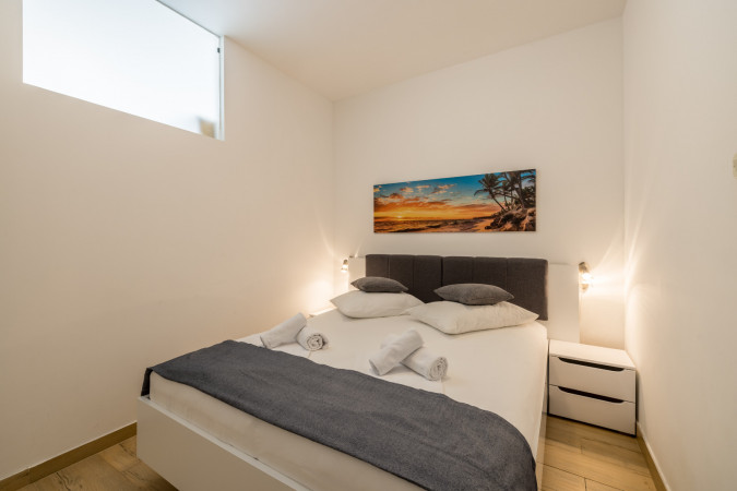 Apartment 7, Villa Perla in Bratu&scaron; on the Makarska Riviera &ndash; Apartments with a view of the Adriatic Sea Ba&scaron;ka Voda