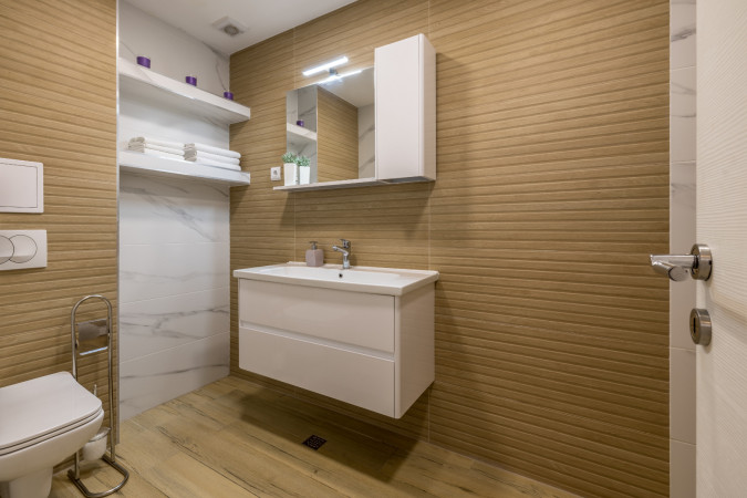 Apartment 8, Villa Perla in Bratu&scaron; on the Makarska Riviera &ndash; Apartments with a view of the Adriatic Sea Ba&scaron;ka Voda