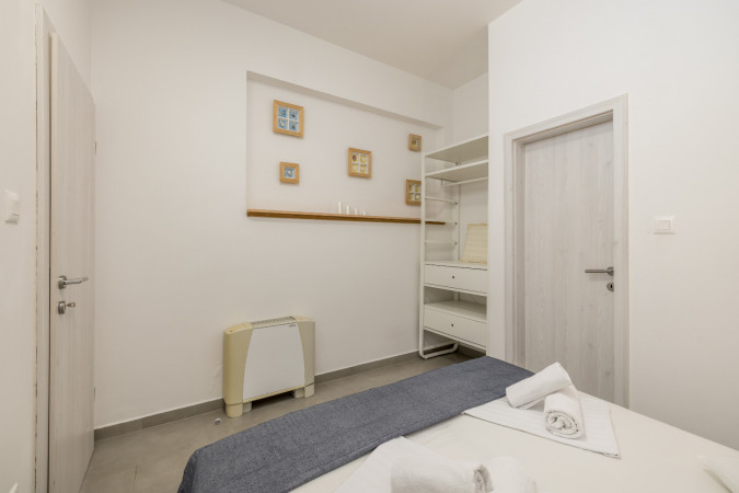 Apartment 9, Villa Perla in Bratu&scaron; on the Makarska Riviera &ndash; Apartments with a view of the Adriatic Sea Ba&scaron;ka Voda