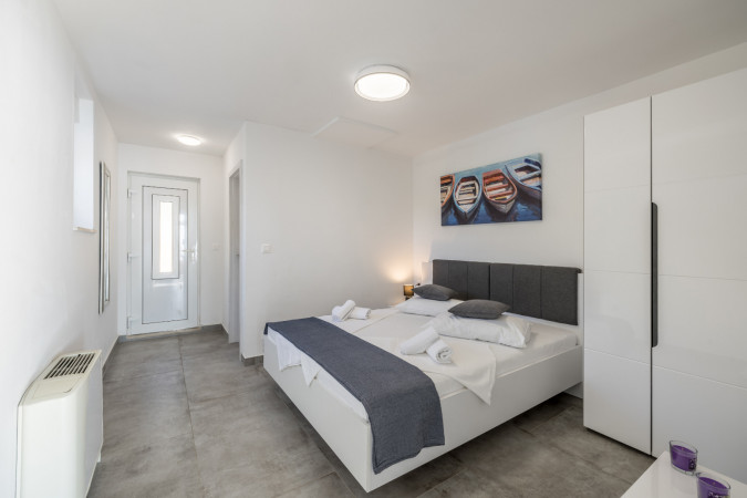 Apartment 2, Villa Perla in Bratu&scaron; on the Makarska Riviera &ndash; Apartments with a view of the Adriatic Sea Ba&scaron;ka Voda