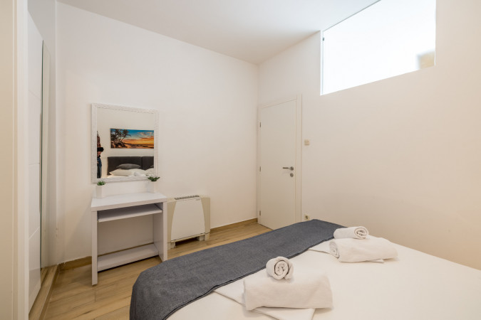 Apartment 7, Villa Perla in Bratu&scaron; on the Makarska Riviera &ndash; Apartments with a view of the Adriatic Sea Ba&scaron;ka Voda