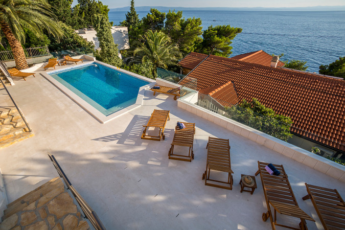 Exterior, Villa Perla in Bratu&scaron; on the Makarska Riviera &ndash; Apartments with a view of the Adriatic Sea Ba&scaron;ka Voda