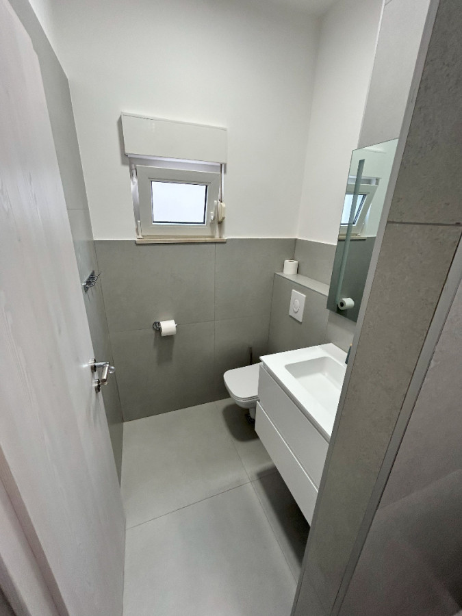 Apartment 6, Villa Perla in Bratu&scaron; on the Makarska Riviera &ndash; Apartments with a view of the Adriatic Sea Ba&scaron;ka Voda