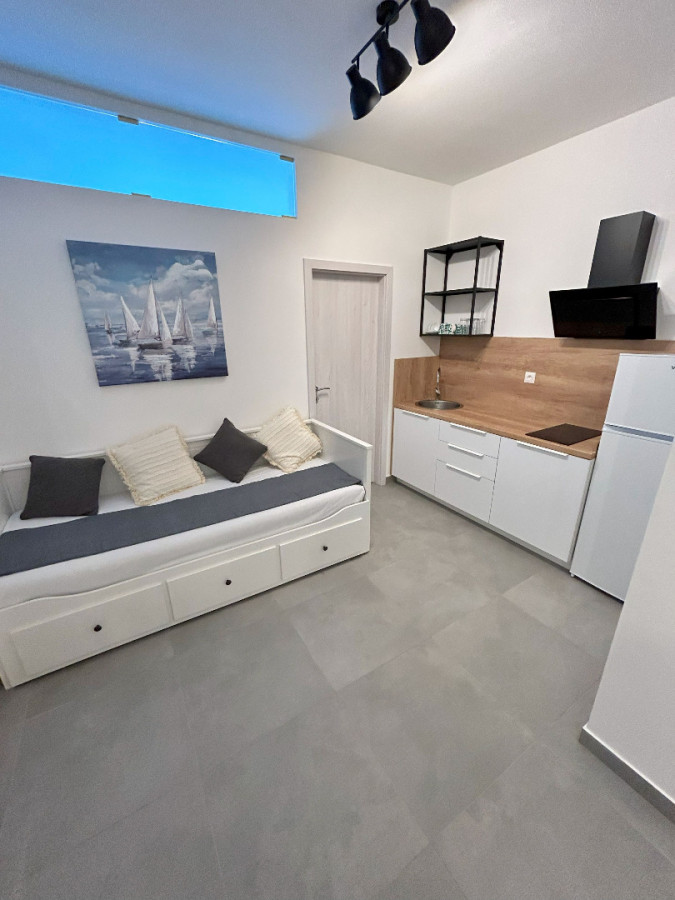 Apartment 5, Villa Perla in Bratu&scaron; on the Makarska Riviera &ndash; Apartments with a view of the Adriatic Sea Ba&scaron;ka Voda