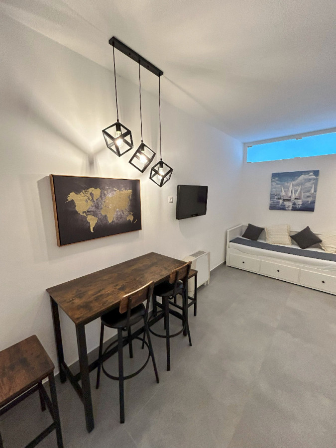Apartment 5, Villa Perla in Bratu&scaron; on the Makarska Riviera &ndash; Apartments with a view of the Adriatic Sea Ba&scaron;ka Voda
