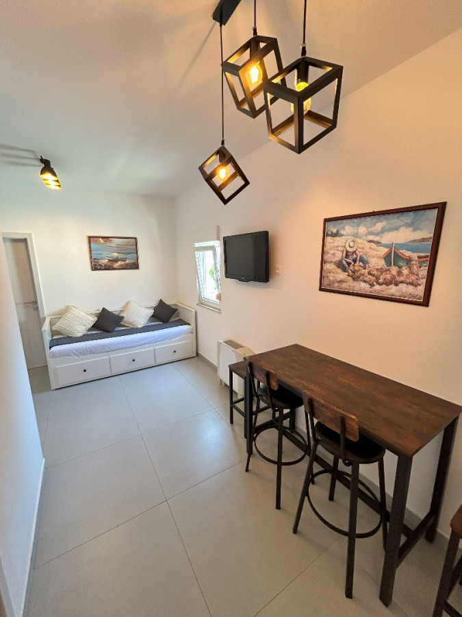 Apartment 6, Villa Perla in Bratu&scaron; on the Makarska Riviera &ndash; Apartments with a view of the Adriatic Sea Ba&scaron;ka Voda