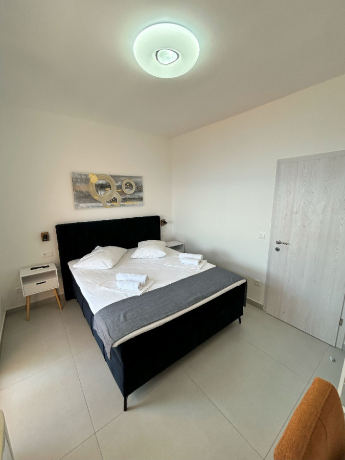 Apartment 6, Villa Perla in Bratu&scaron; on the Makarska Riviera &ndash; Apartments with a view of the Adriatic Sea Ba&scaron;ka Voda