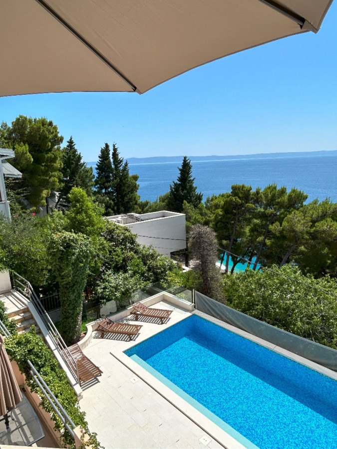 Apartment 5, Villa Perla in Bratu&scaron; on the Makarska Riviera &ndash; Apartments with a view of the Adriatic Sea Ba&scaron;ka Voda
