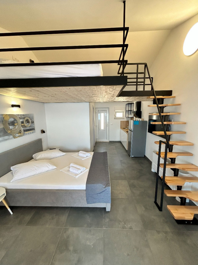 Apartment 3, Villa Perla in Bratu&scaron; on the Makarska Riviera &ndash; Apartments with a view of the Adriatic Sea Ba&scaron;ka Voda
