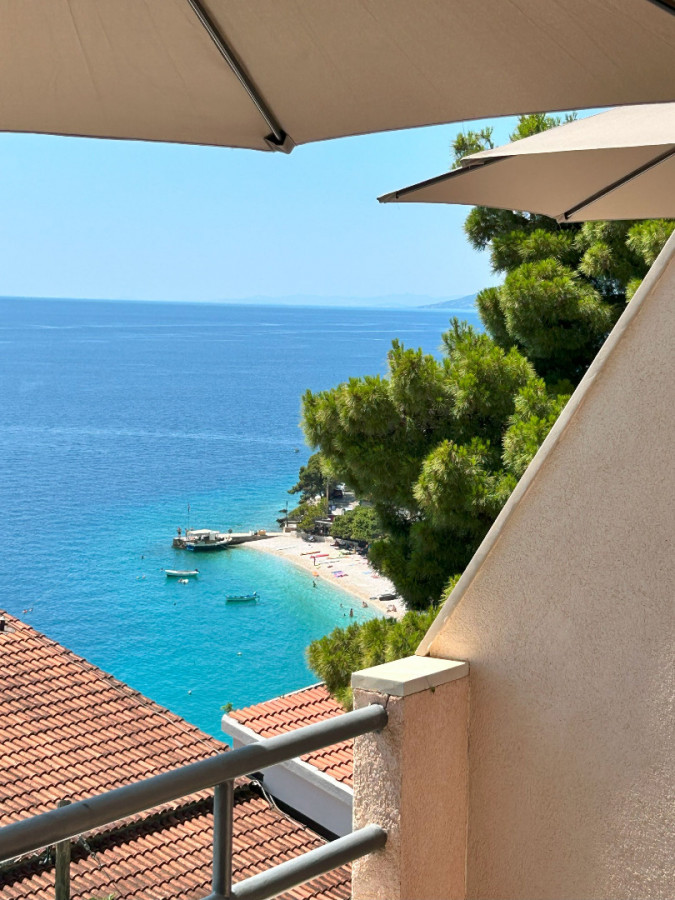 Apartment 5, Villa Perla in Bratu&scaron; on the Makarska Riviera &ndash; Apartments with a view of the Adriatic Sea Ba&scaron;ka Voda